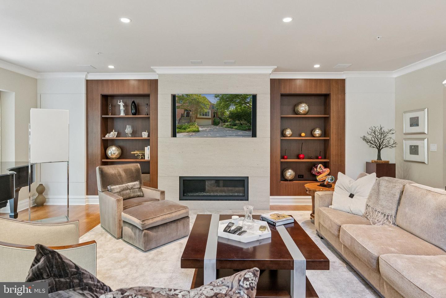 7301 Bannockburn Ridge Ct