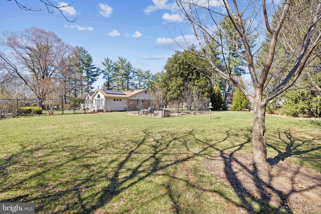 8536 Plum Creek Dr