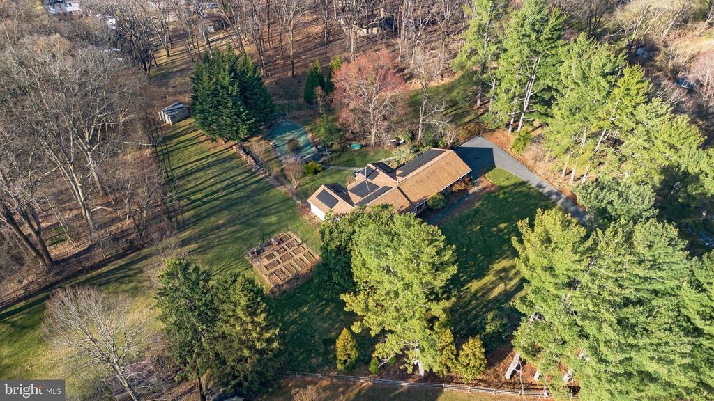 8536 Plum Creek Dr
