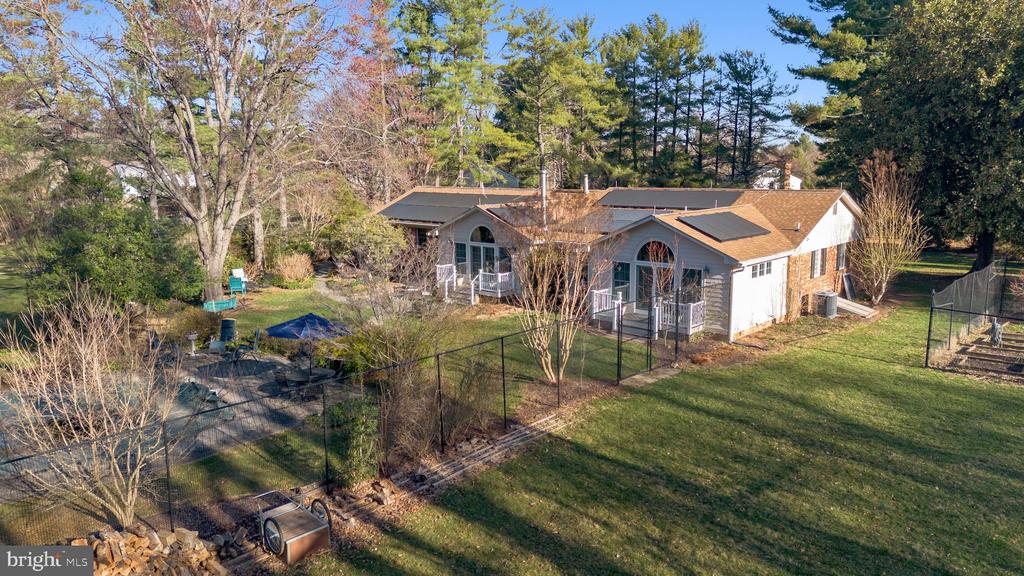 8536 Plum Creek Dr
