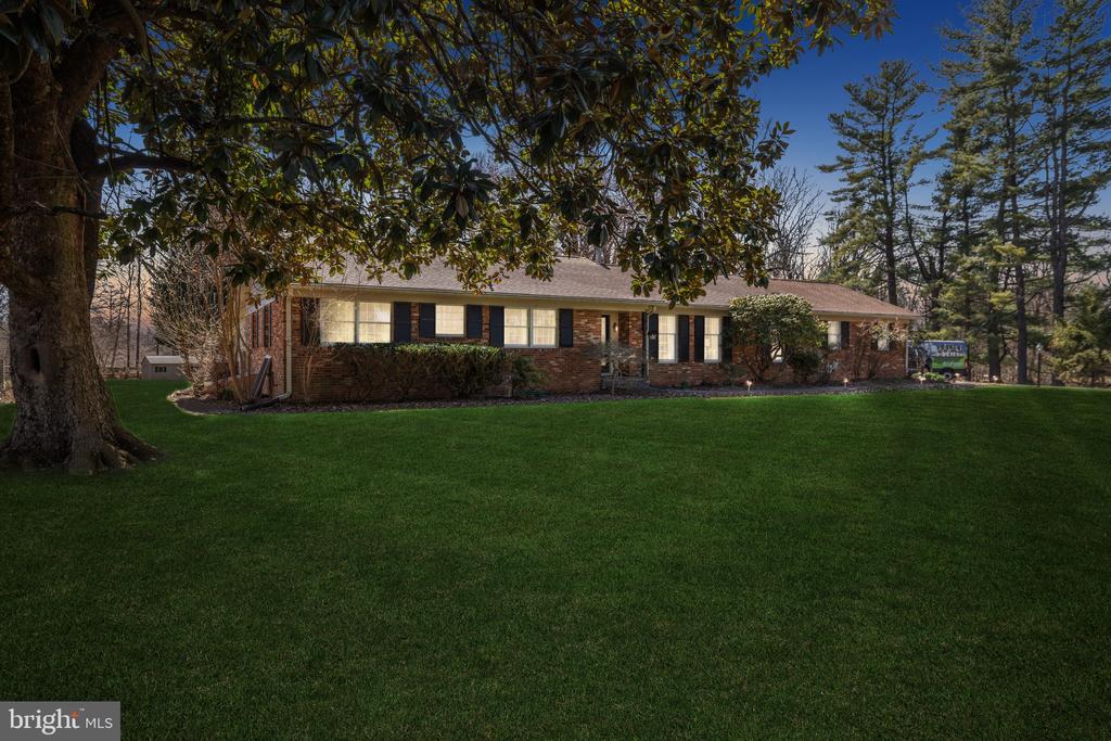 8536 Plum Creek Dr
