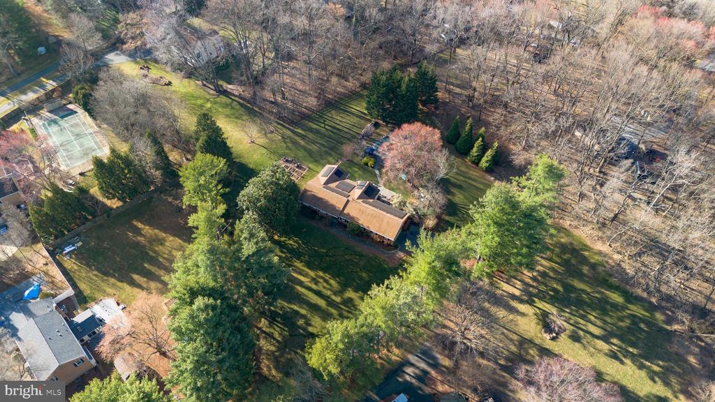 8536 Plum Creek Dr