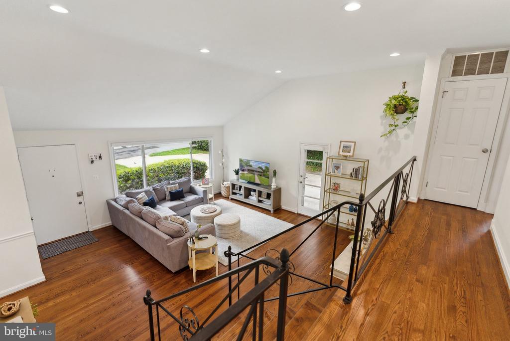 9212 E Parkhill Dr