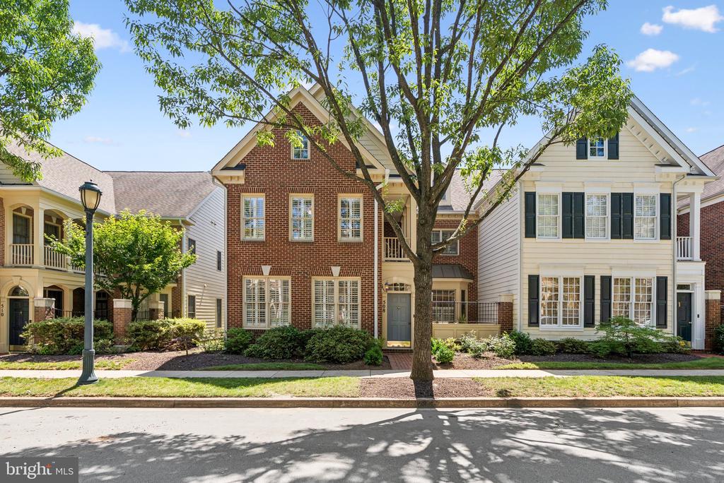 508 Goodland Pl