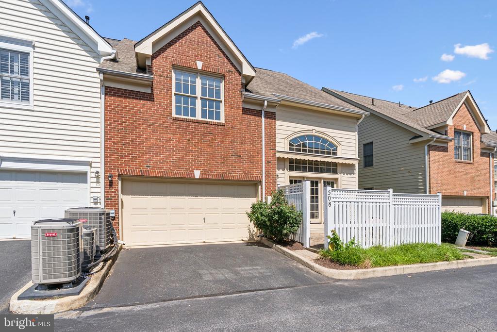 508 Goodland Pl