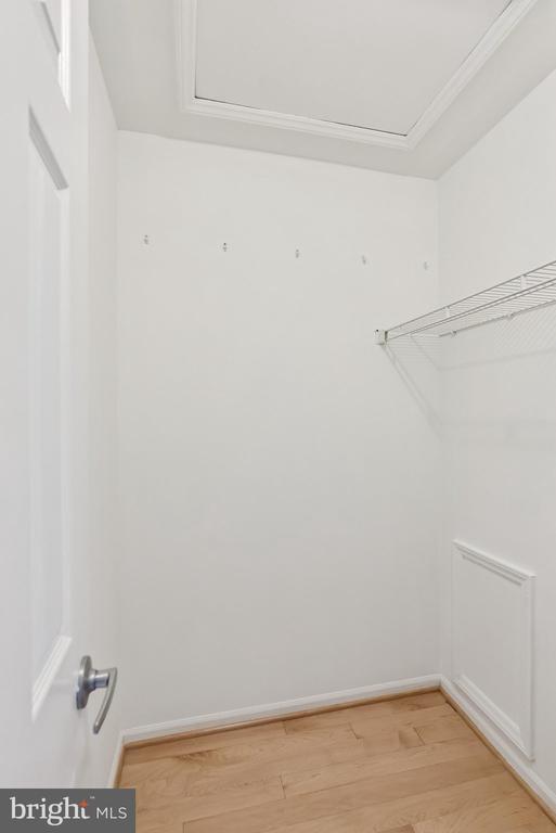 5800 Inman Park #410