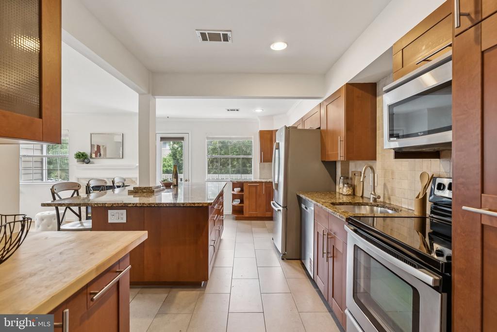 5800 Inman Park #410