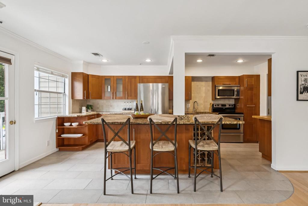 5800 Inman Park #410