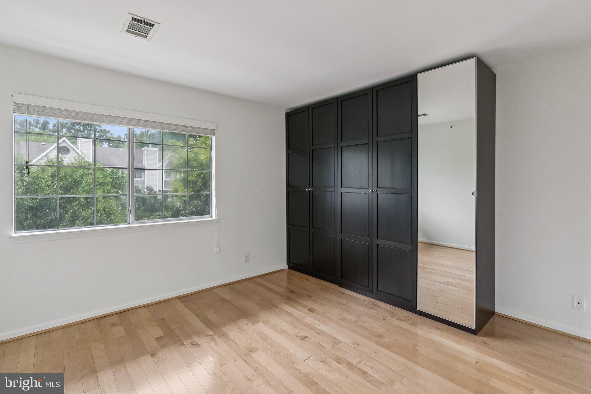 5800 Inman Park #410