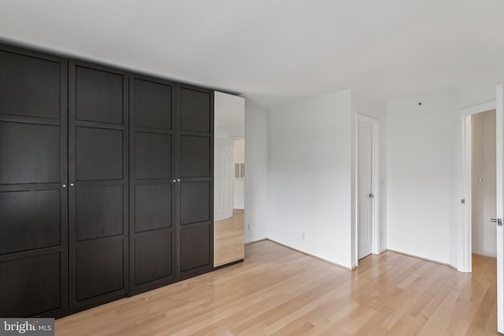 5800 Inman Park #410