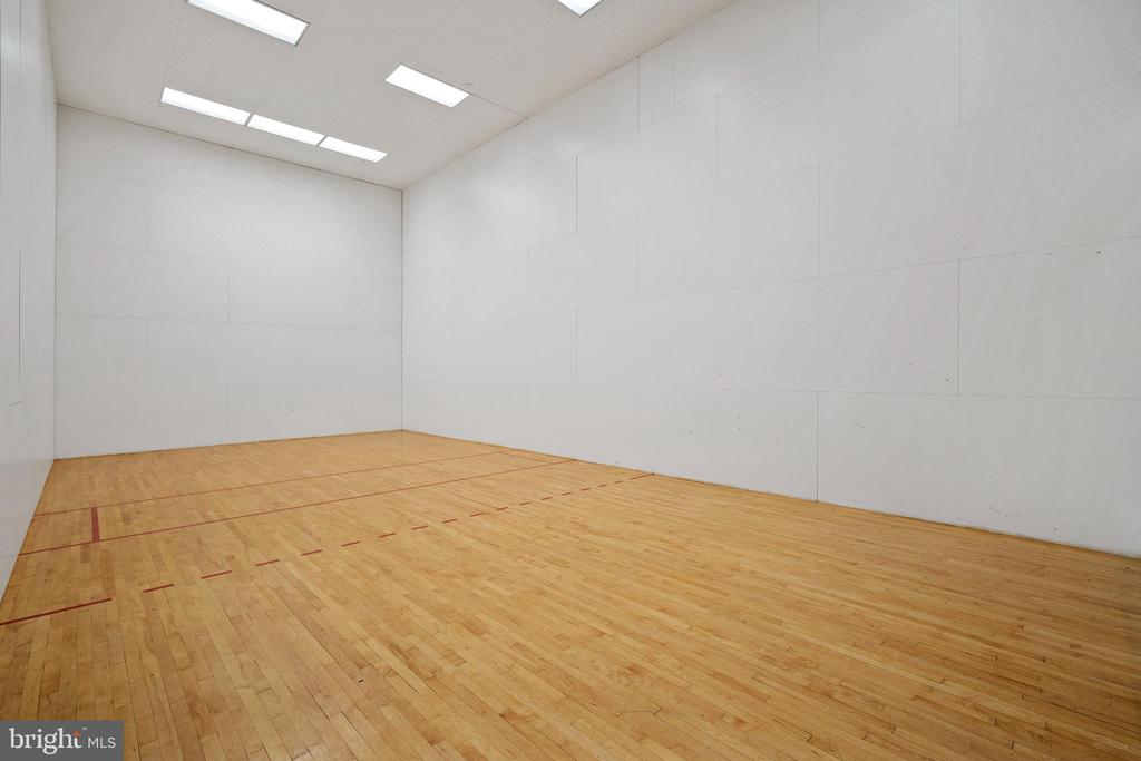 5800 Inman Park #410
