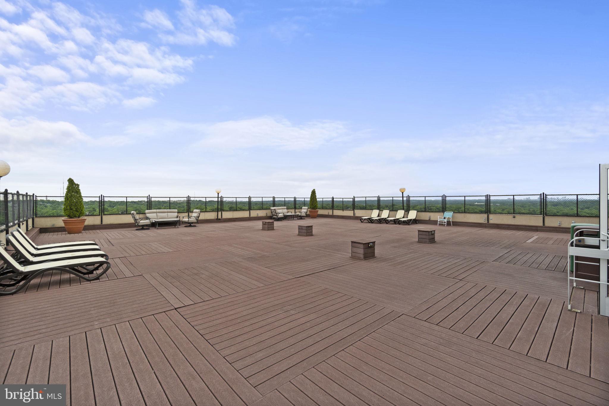 5500 Friendship Blvd #2019n