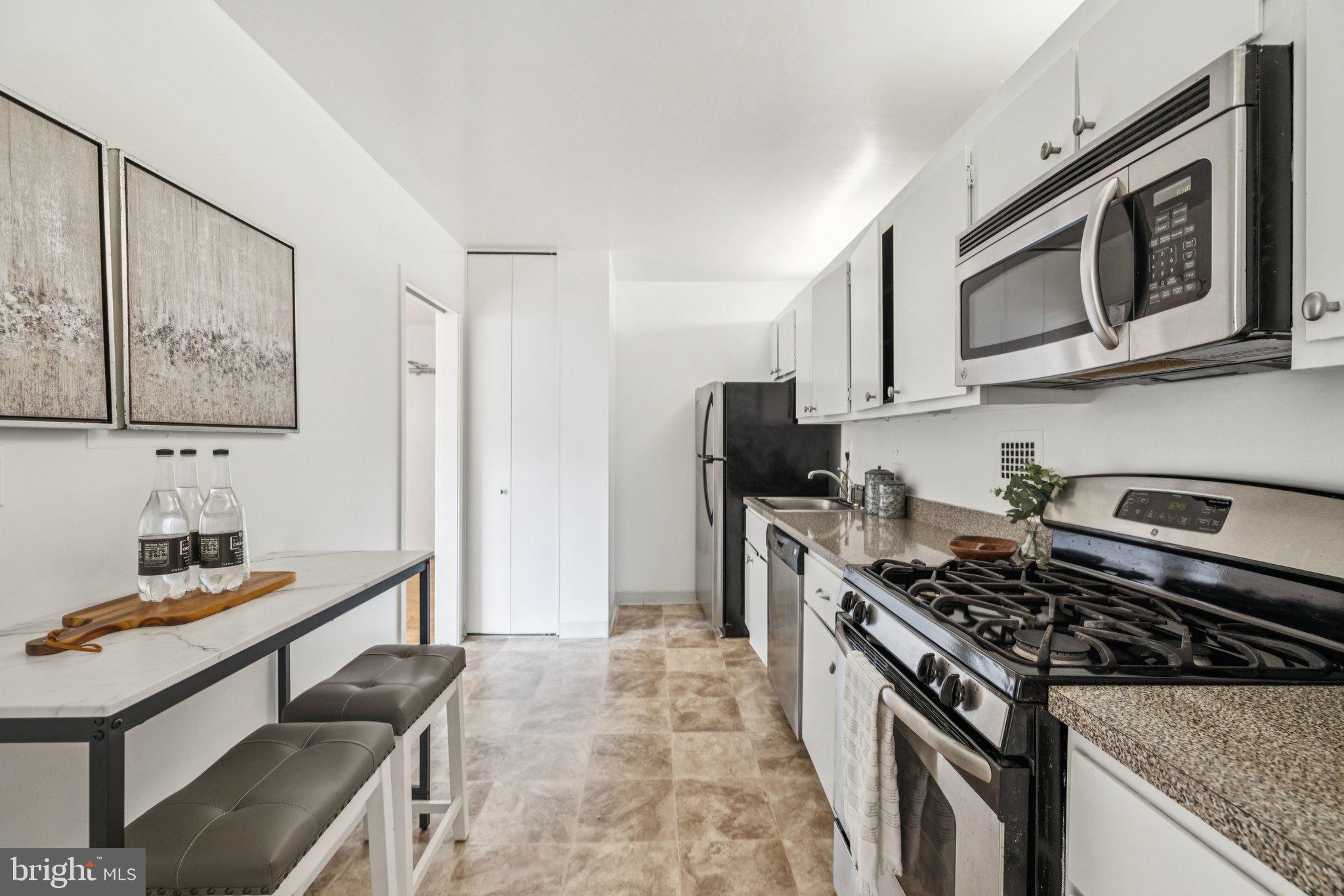 5500 Friendship Blvd #2019n