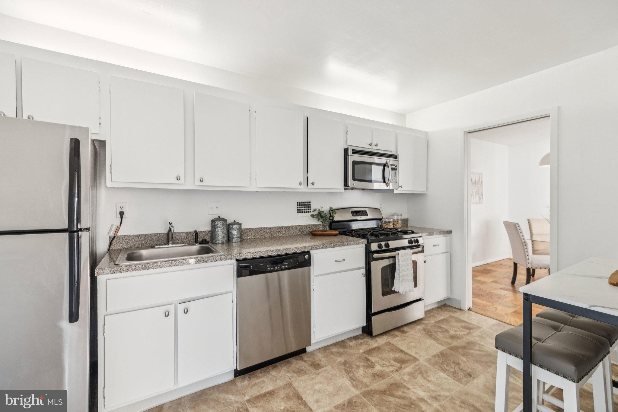 5500 Friendship Blvd #2019n