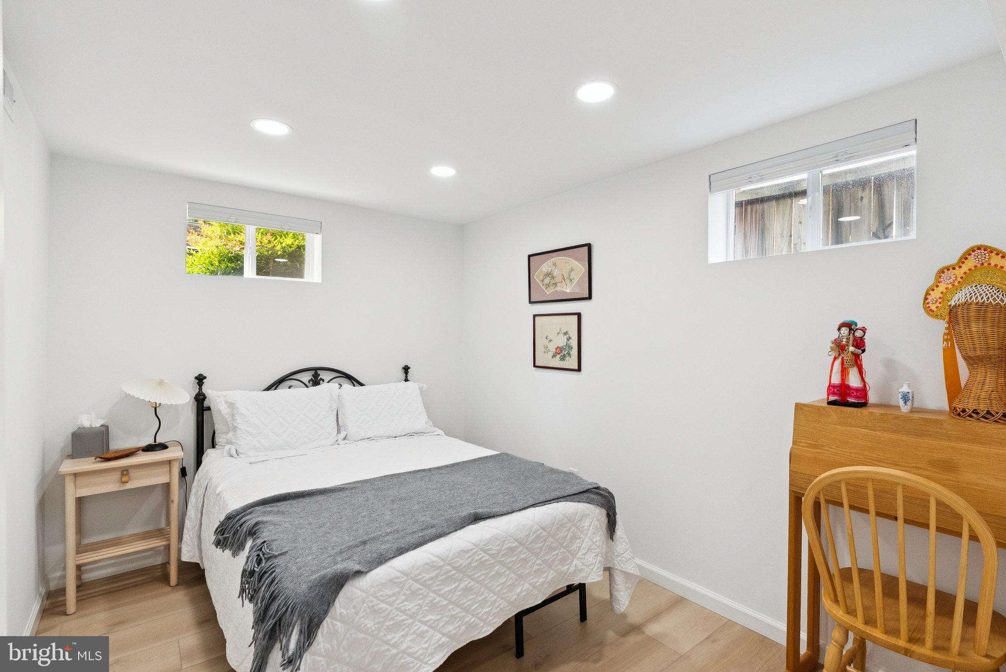 5006 FLANDERS AVENUE