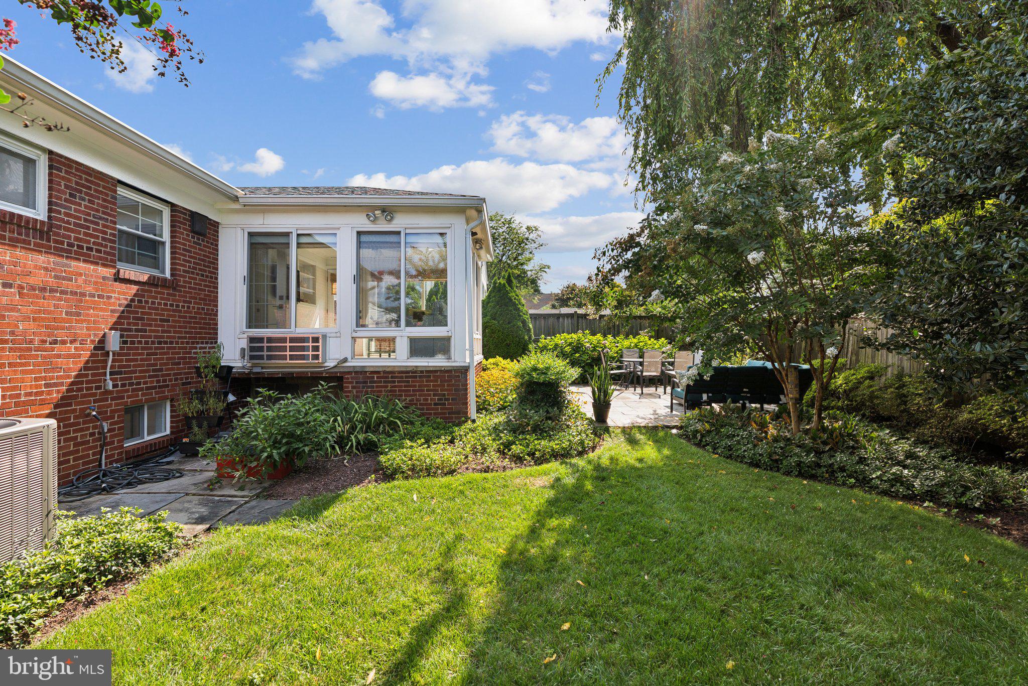 5006 FLANDERS AVENUE