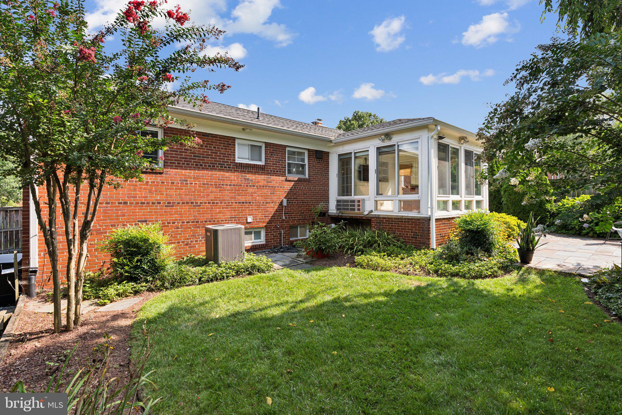 5006 FLANDERS AVENUE