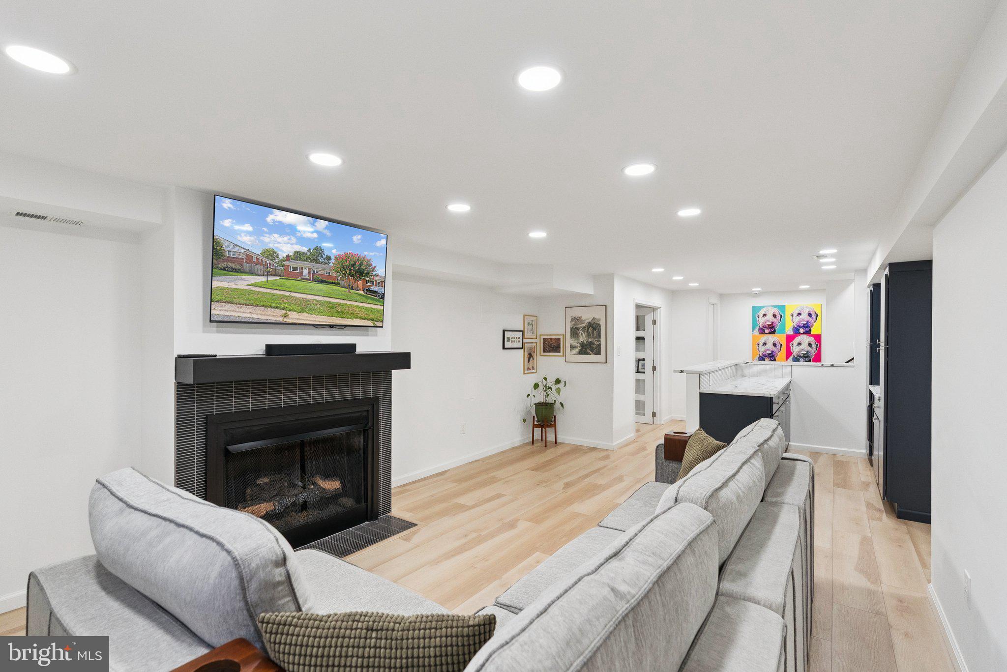 5006 FLANDERS AVENUE