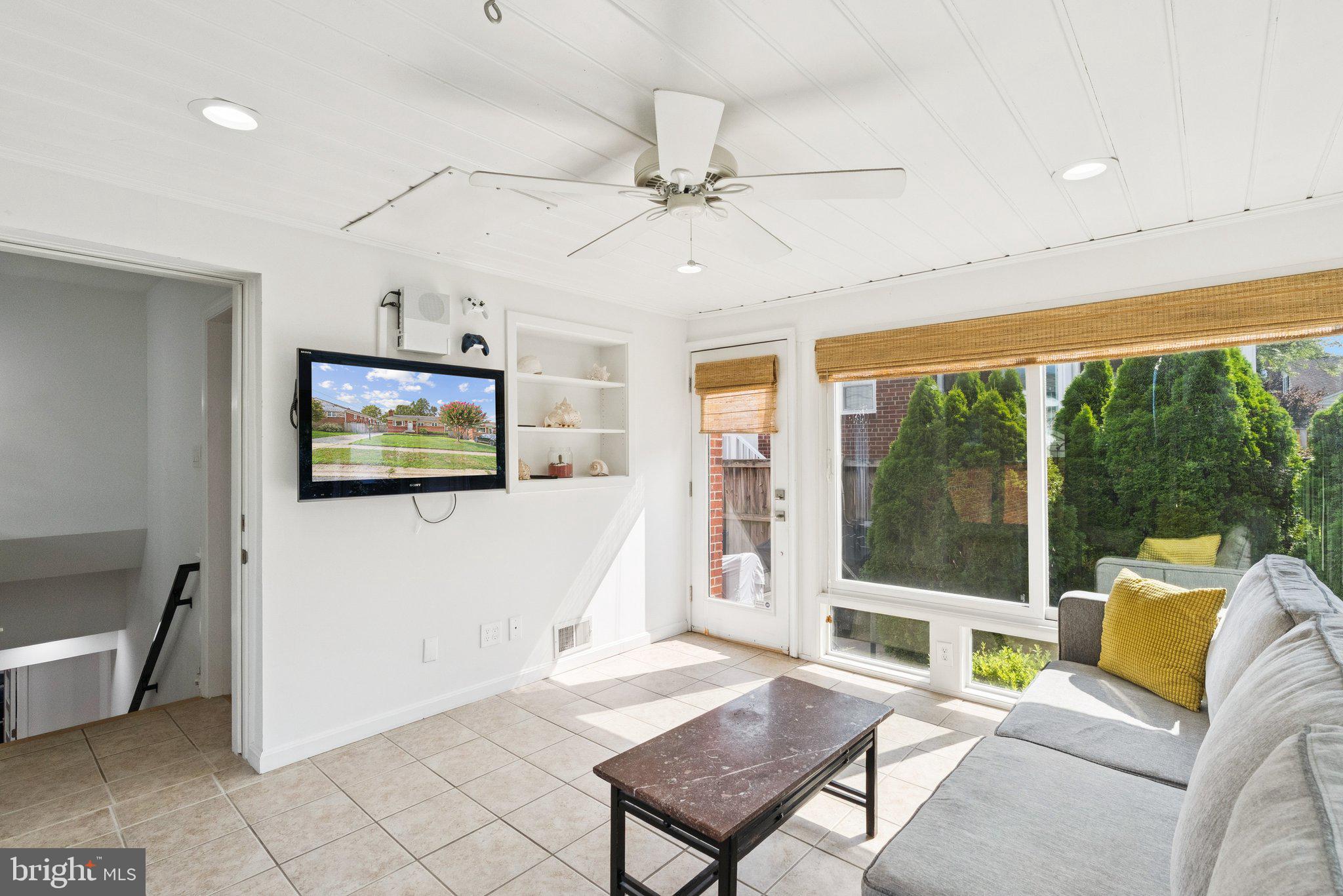 5006 FLANDERS AVENUE