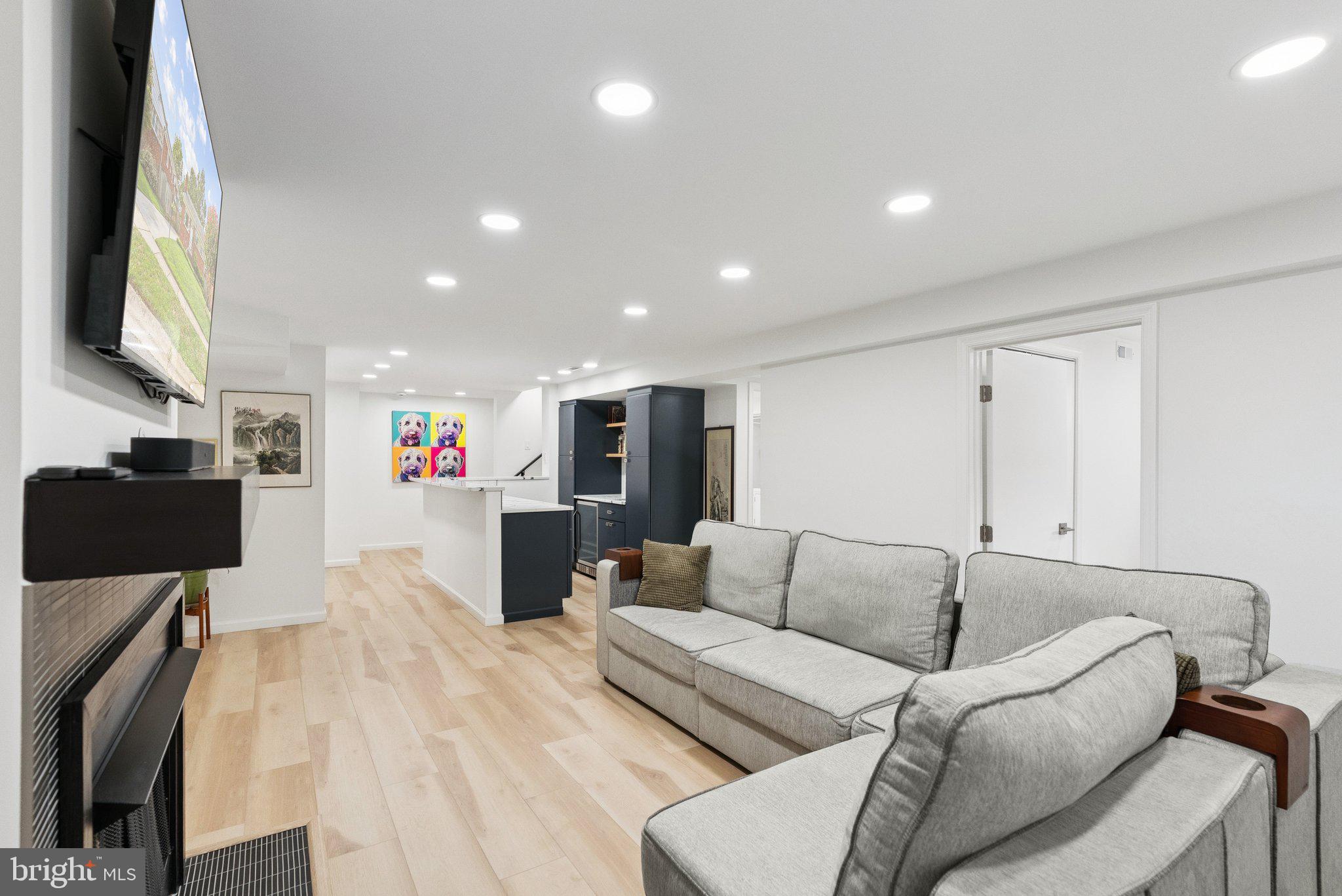 5006 FLANDERS AVENUE