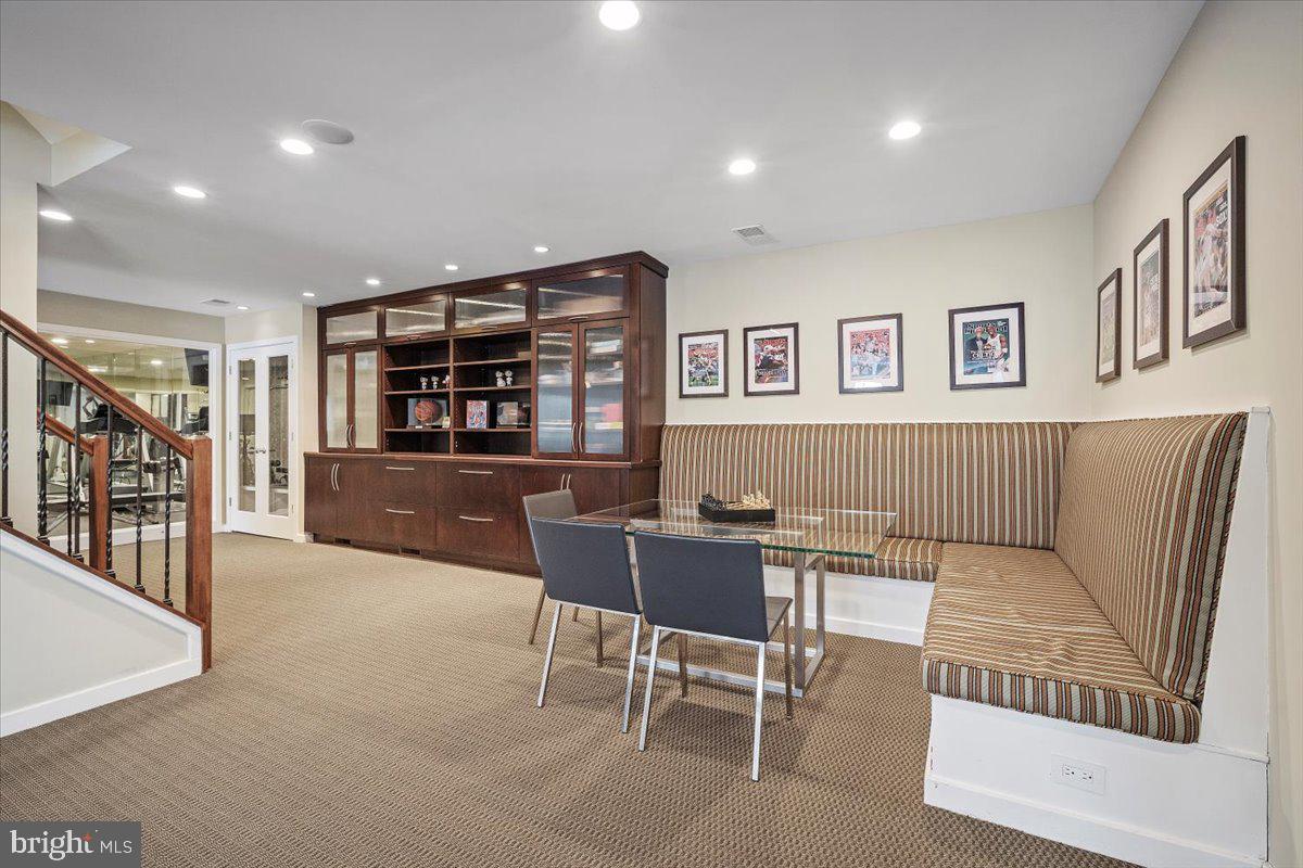 10913 ROUNDTABLE COURT