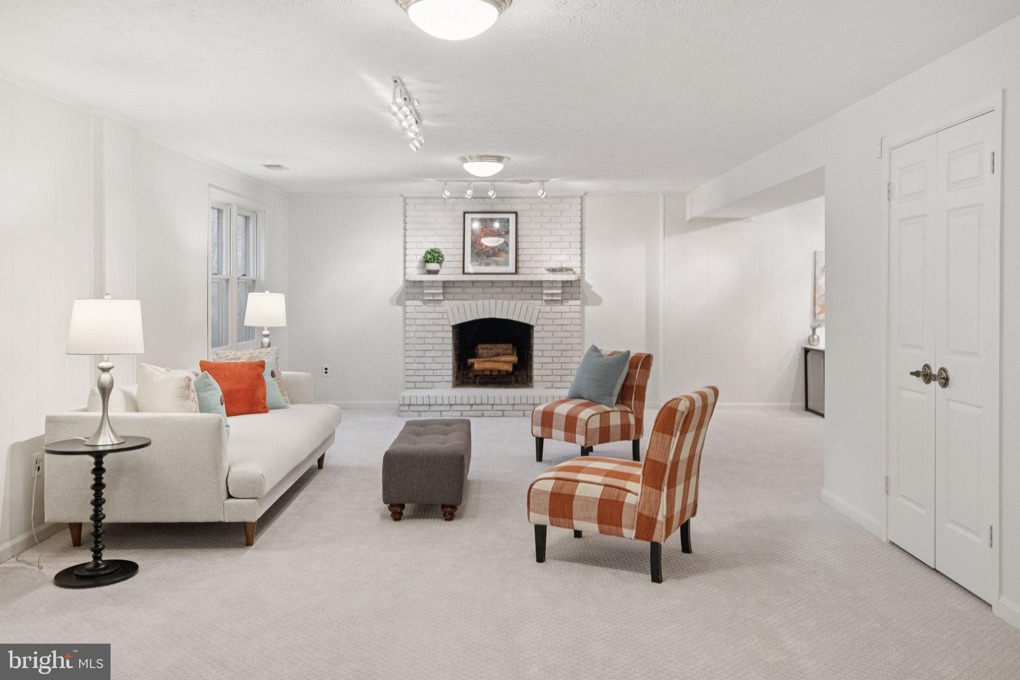 12204 GALESVILLE DRIVE