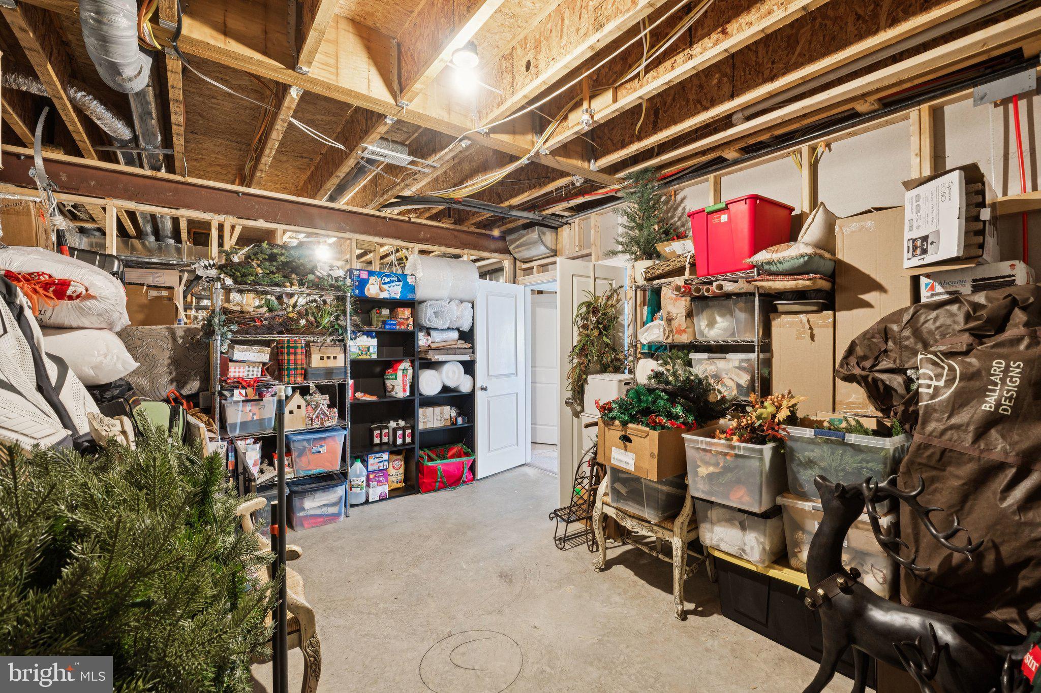 237 BARBERRY LANE