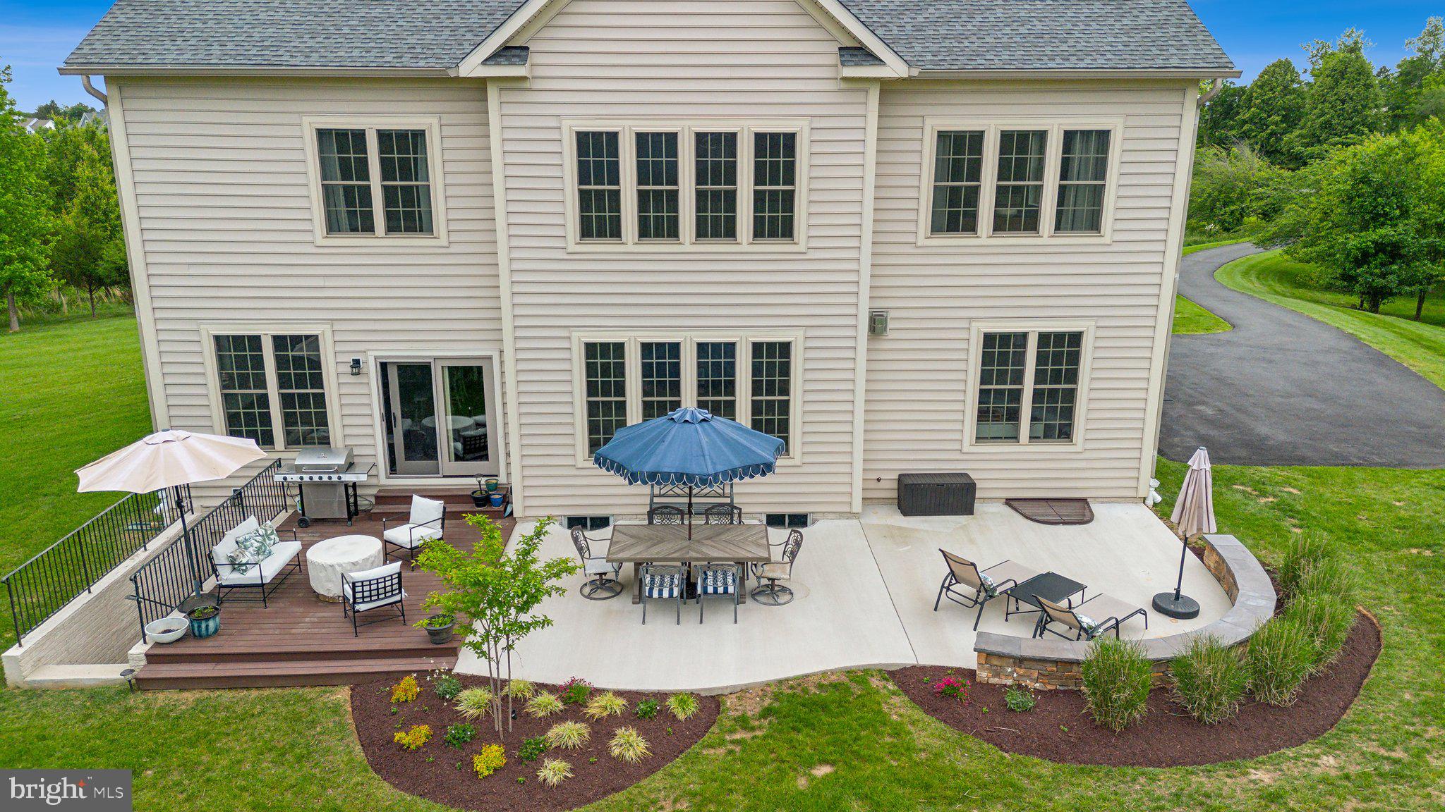 237 BARBERRY LANE