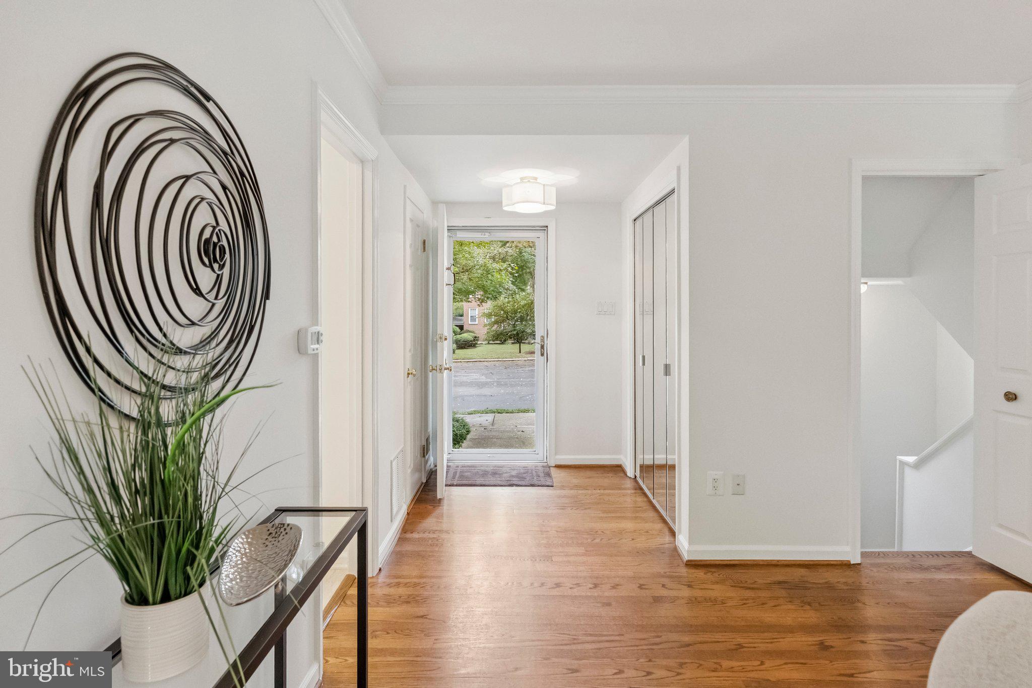 615 AZALEA DRIVE