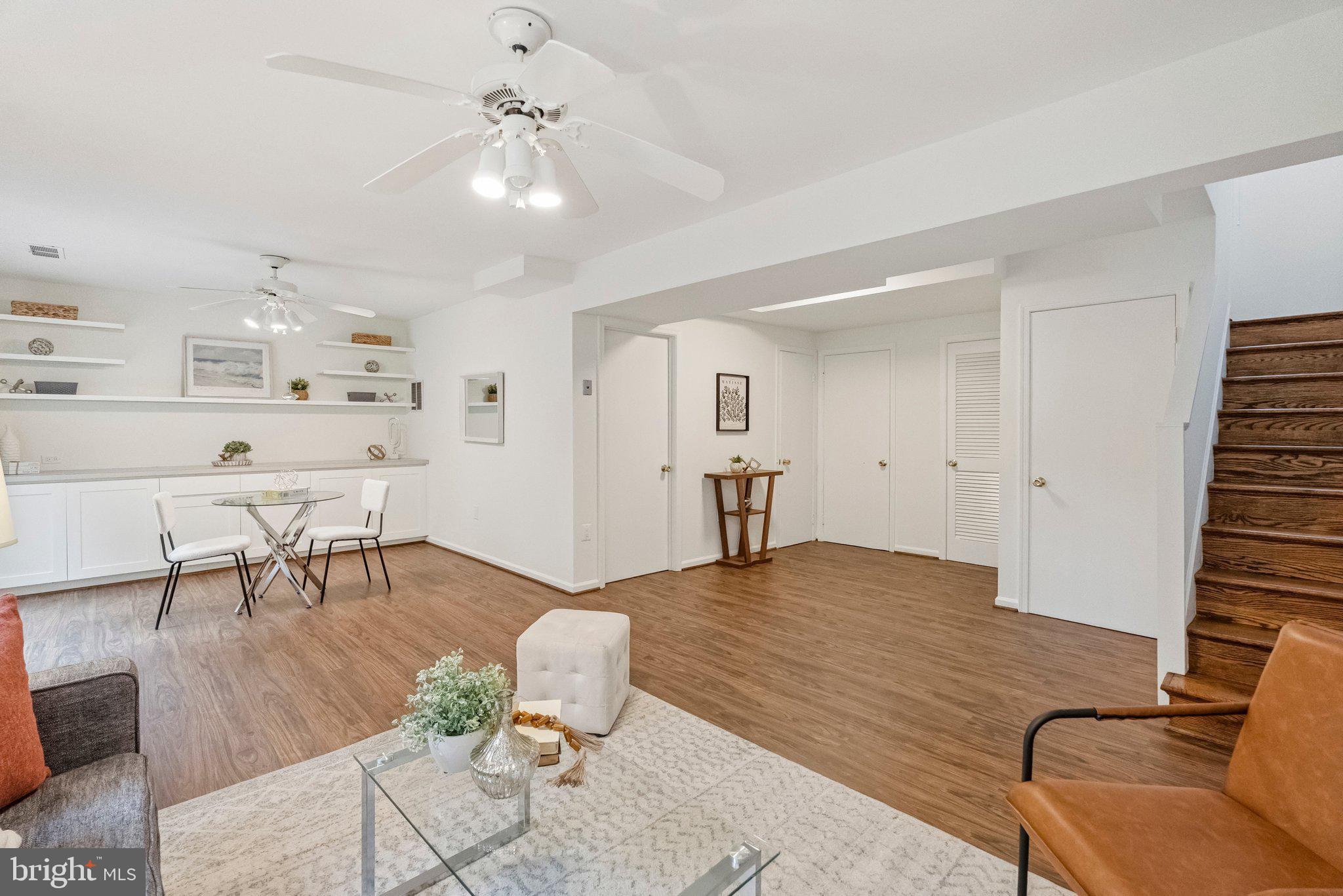 615 AZALEA DRIVE