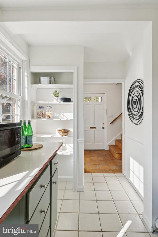 855 AZALEA DRIVE 27-855