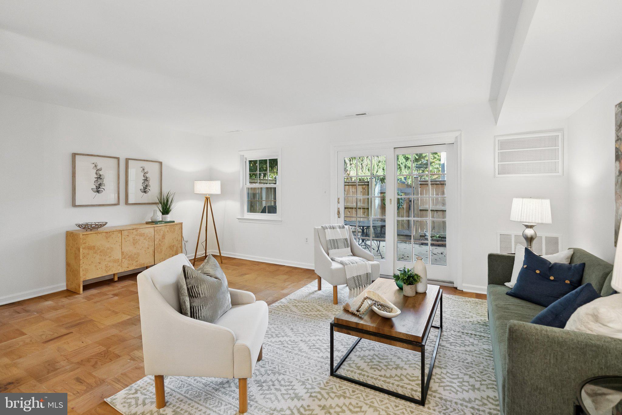 855 AZALEA DRIVE 27-855