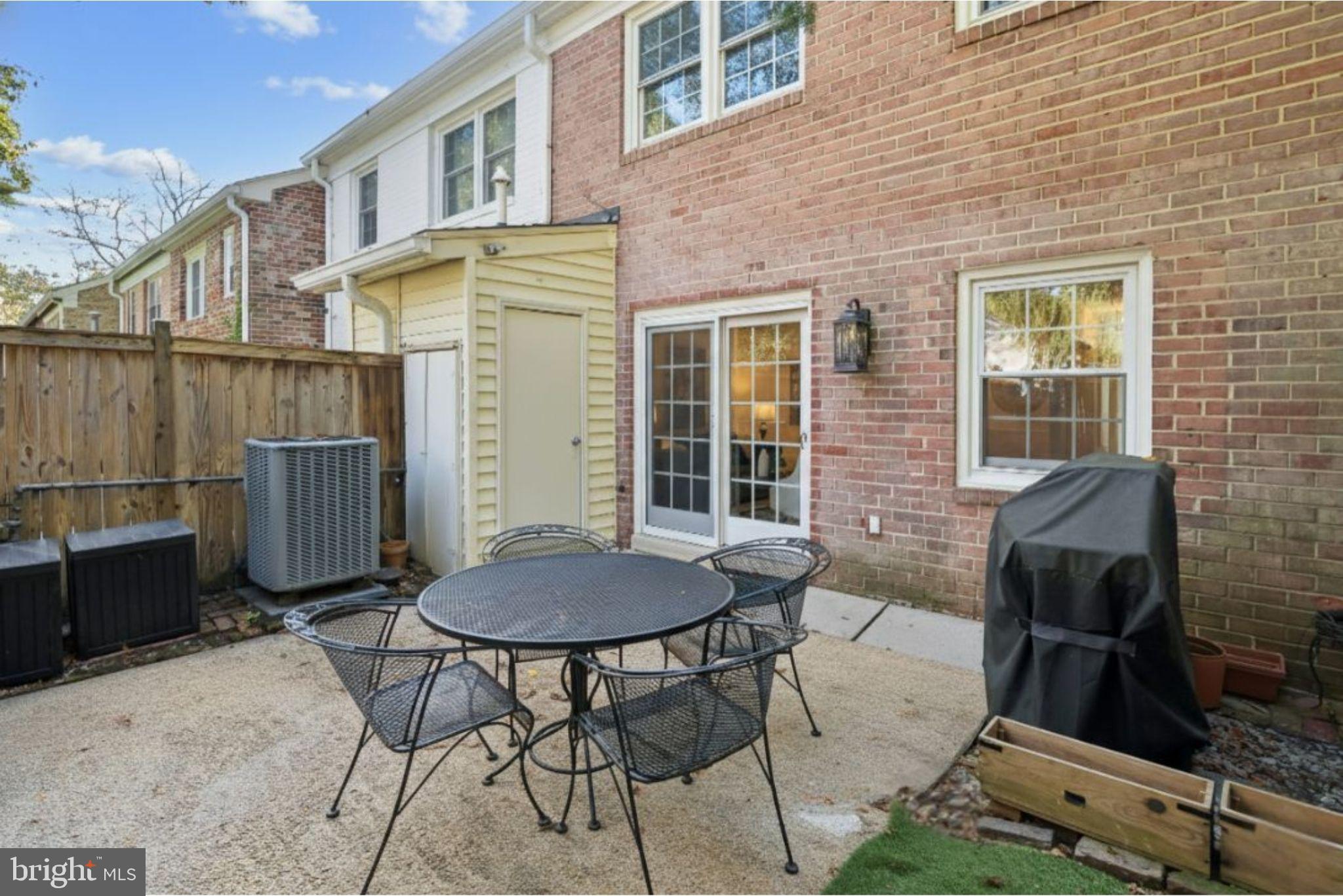 855 AZALEA DRIVE 27-855