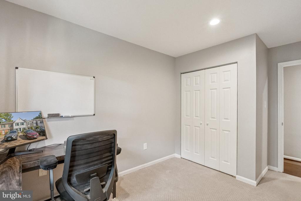 7 CORNERWOOD COURT