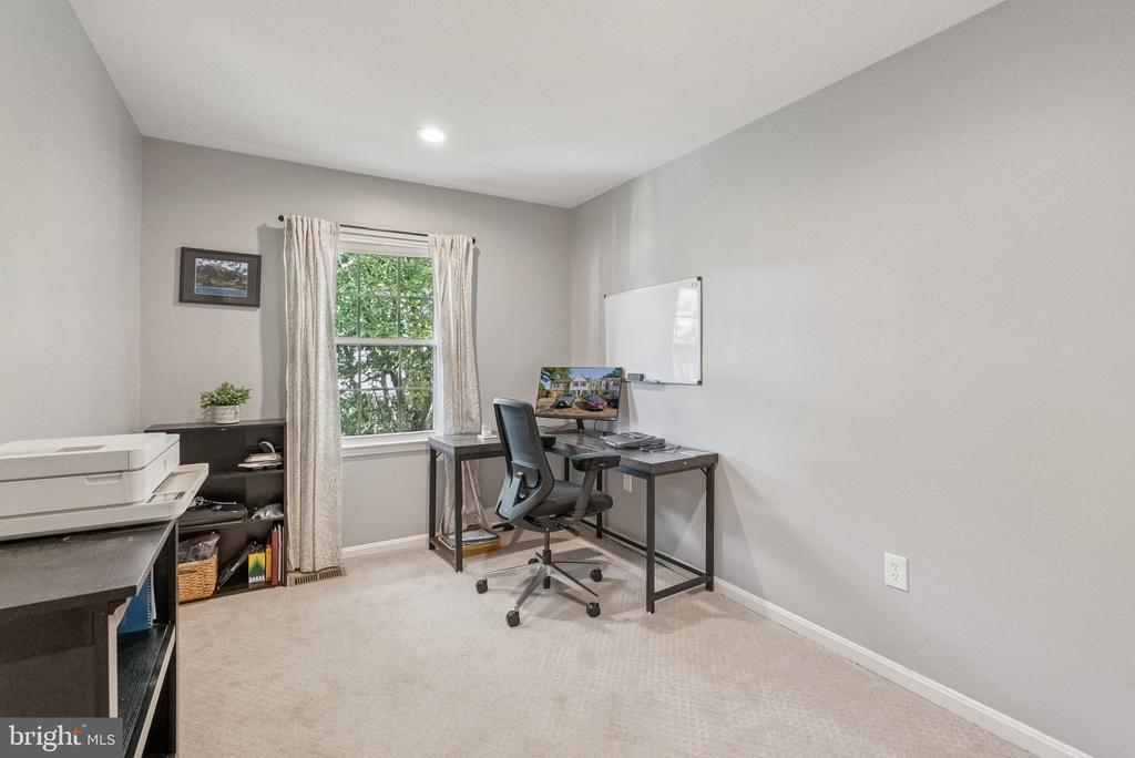 7 CORNERWOOD COURT