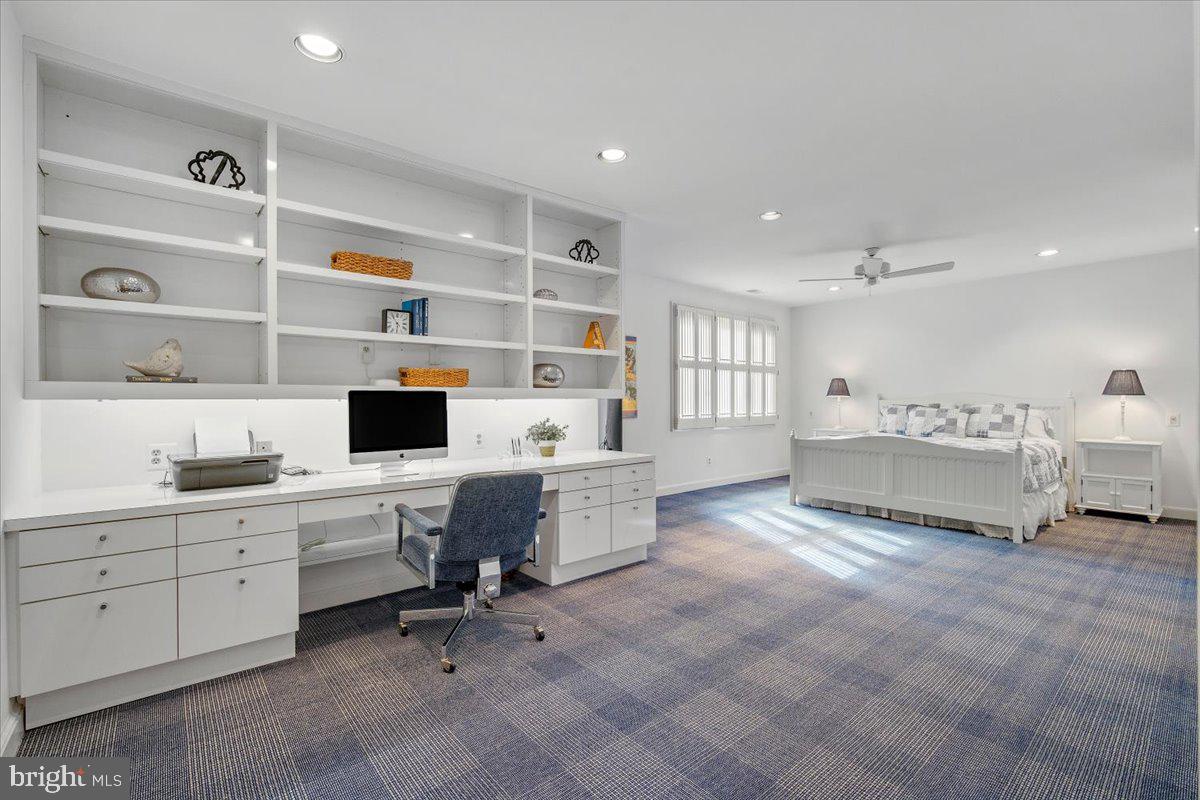 8917 HARVEST SQUARE COURT