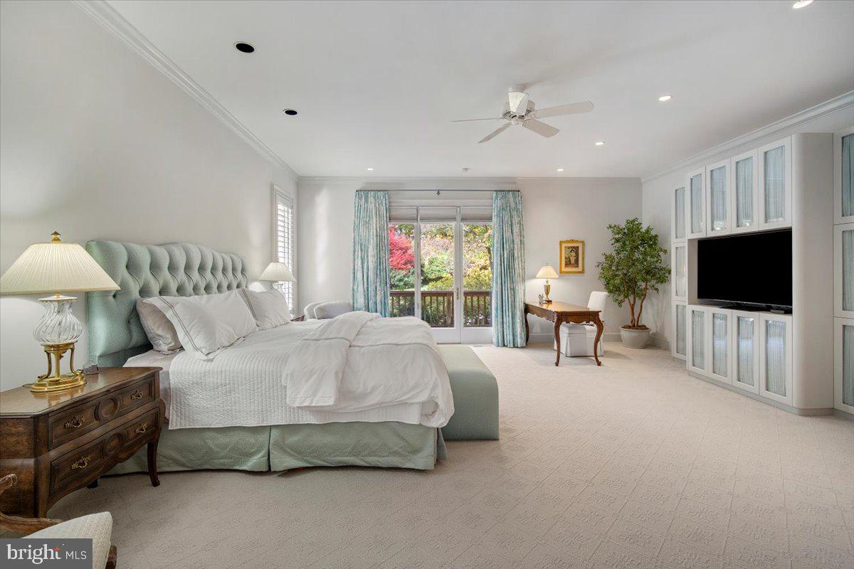 8917 HARVEST SQUARE COURT