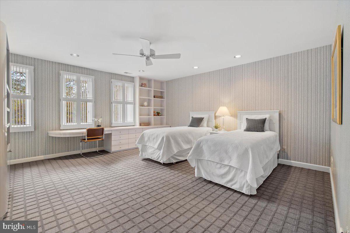 8917 HARVEST SQUARE COURT