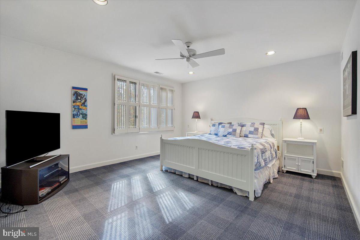 8917 HARVEST SQUARE COURT