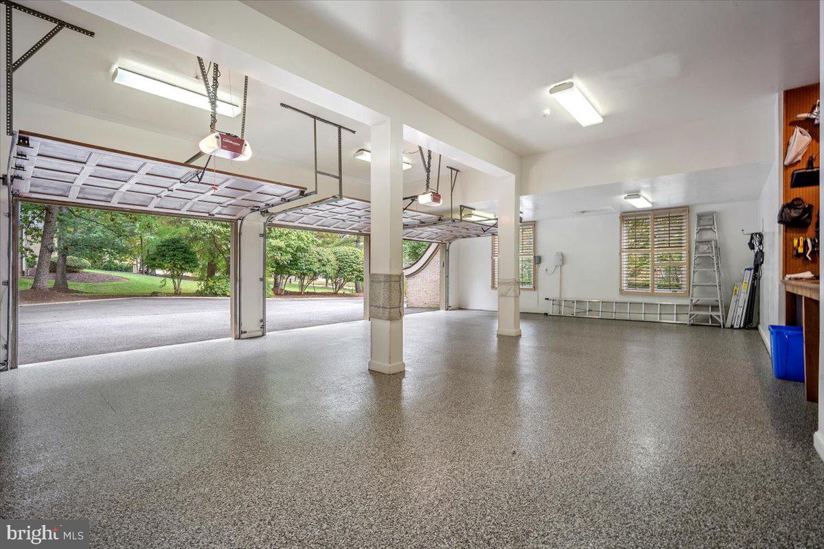 8917 HARVEST SQUARE COURT