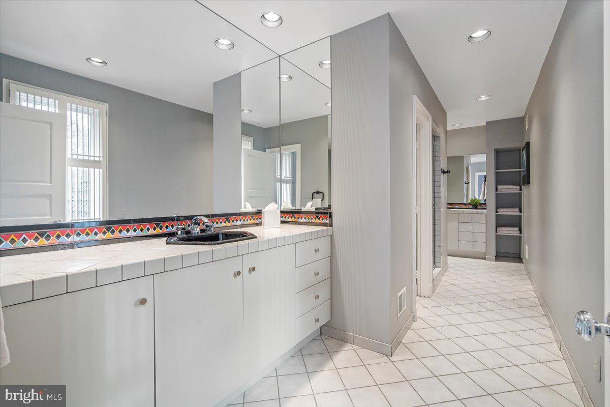 8917 HARVEST SQUARE COURT