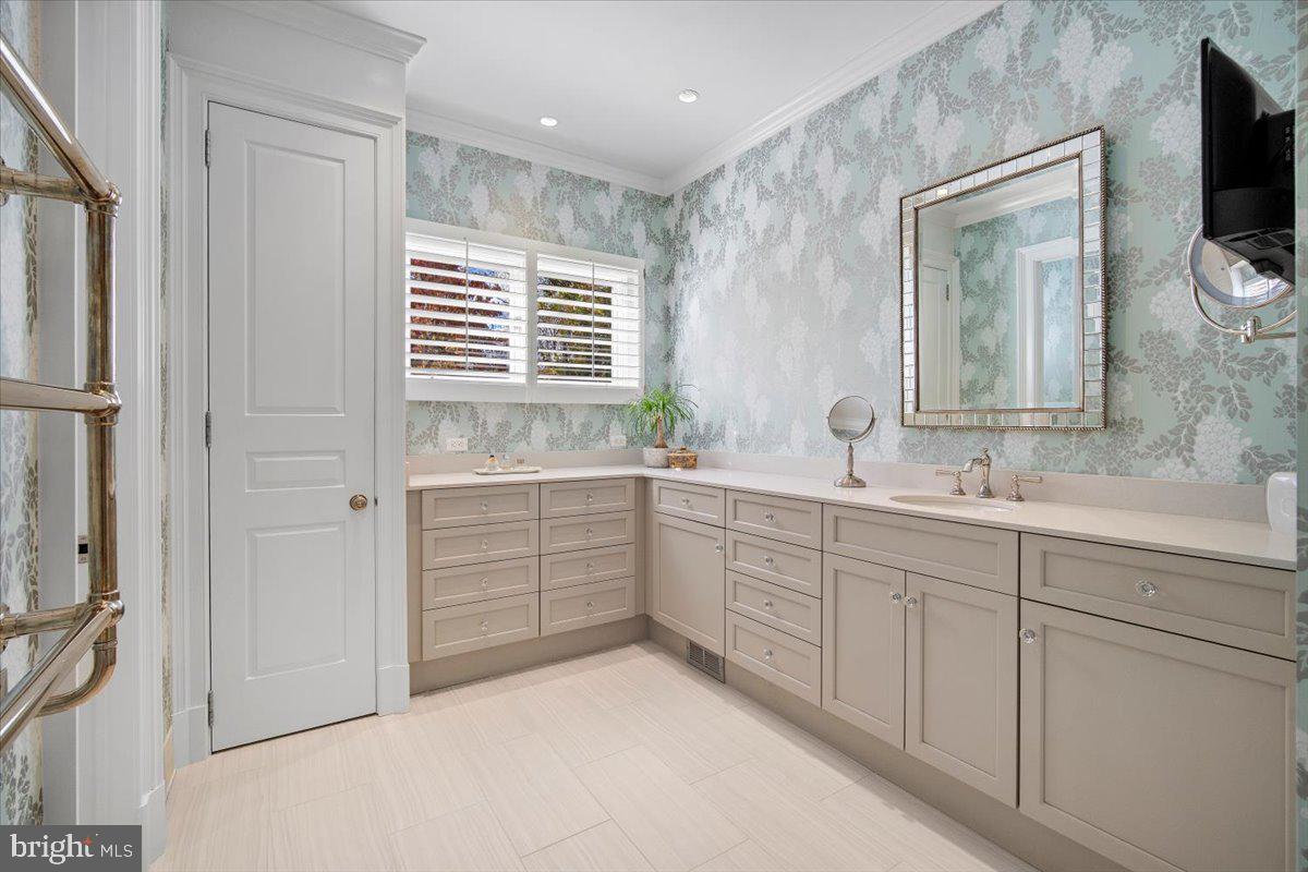 8917 HARVEST SQUARE COURT