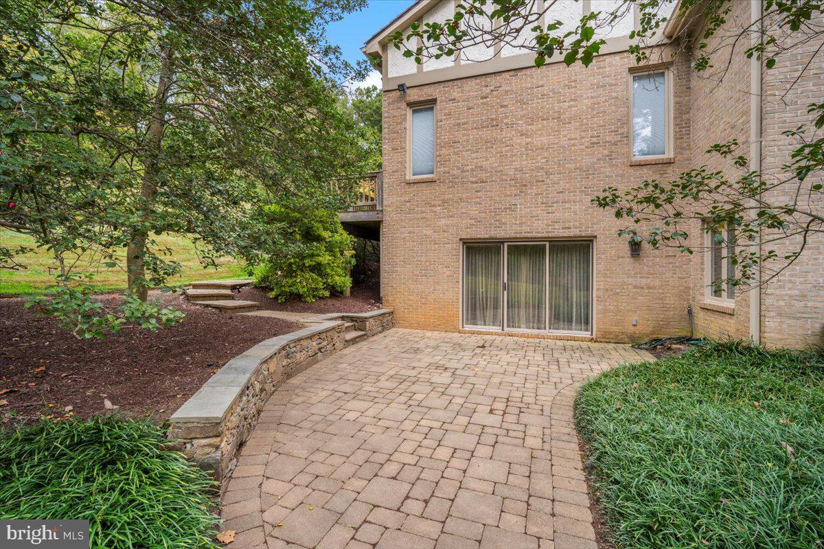 8917 HARVEST SQUARE COURT