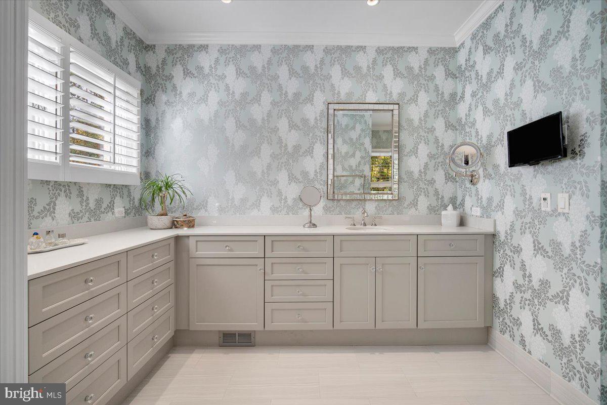 8917 HARVEST SQUARE COURT