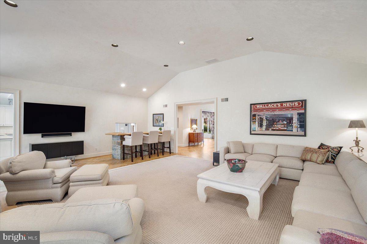 8917 HARVEST SQUARE COURT