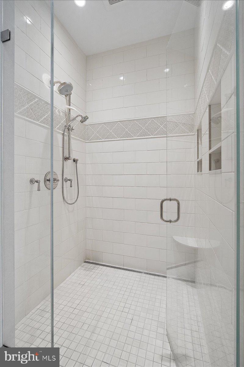 8917 HARVEST SQUARE COURT