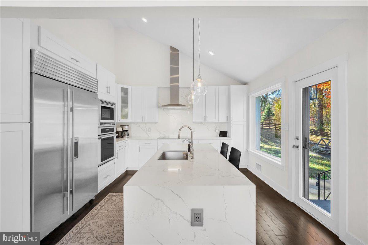 10801 SPRING KNOLL DRIVE