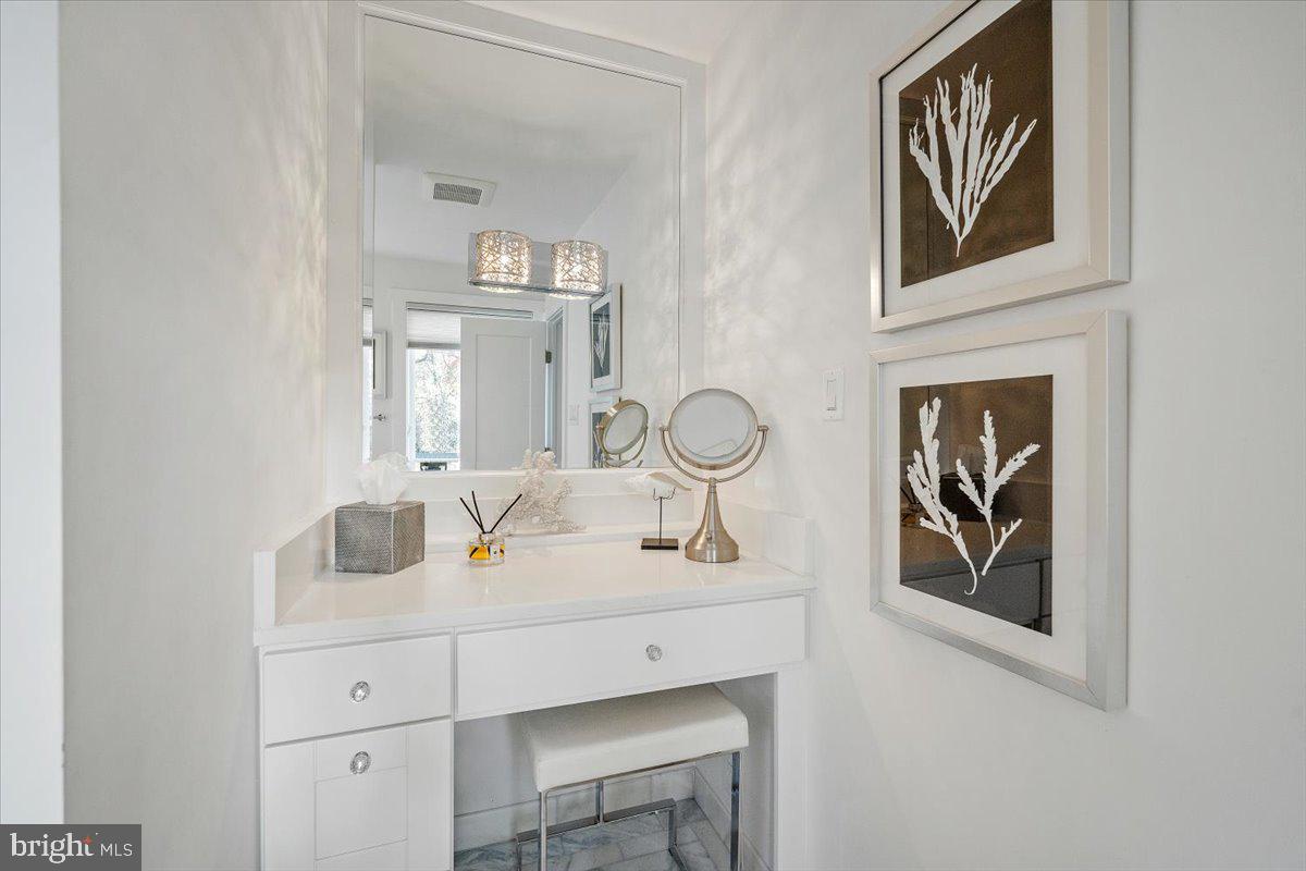 10801 SPRING KNOLL DRIVE