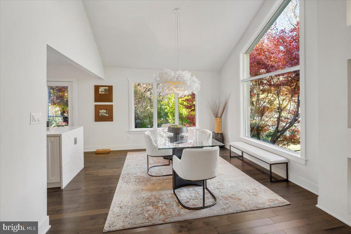 10801 SPRING KNOLL DRIVE