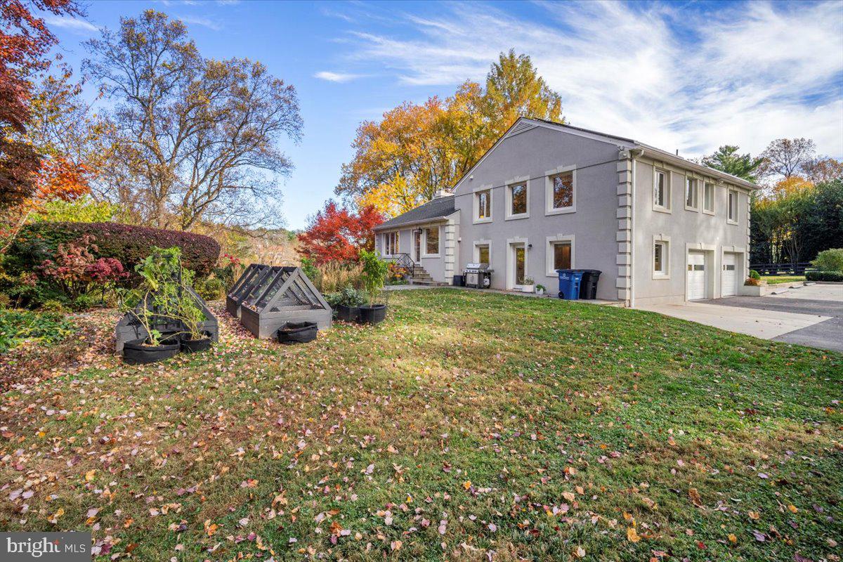 10801 SPRING KNOLL DRIVE